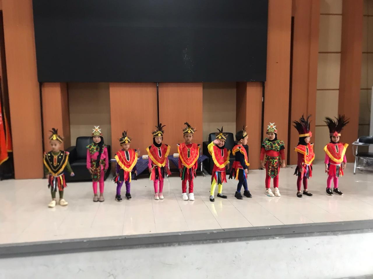 Kegiatan siswa Yayasan Annajih